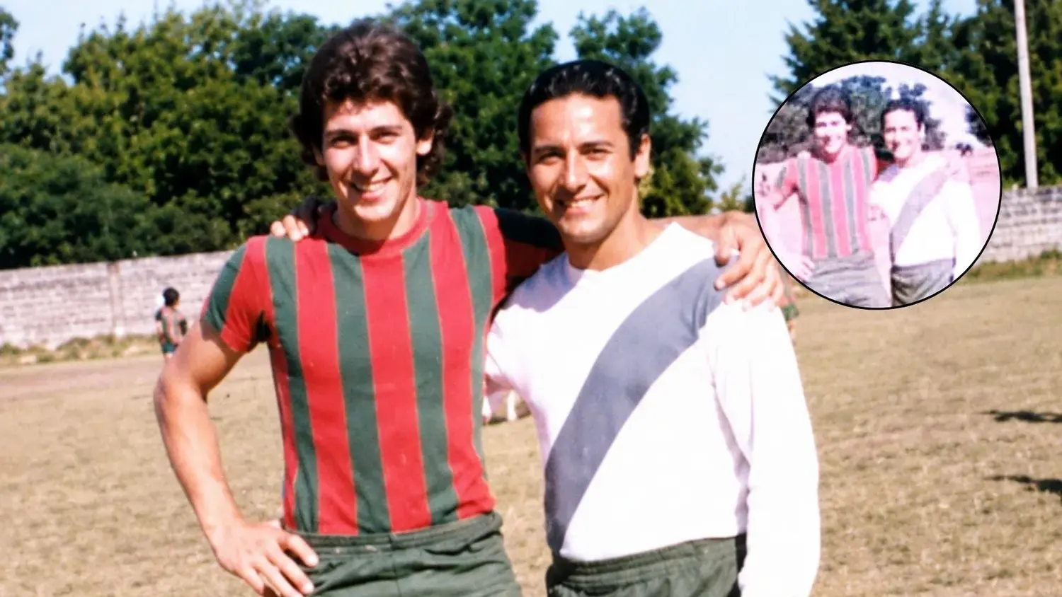 José Correa y José Sanfilippo, foto publicada por Néstor García, mejorada con IA. Arriba, a la derecha, la original.