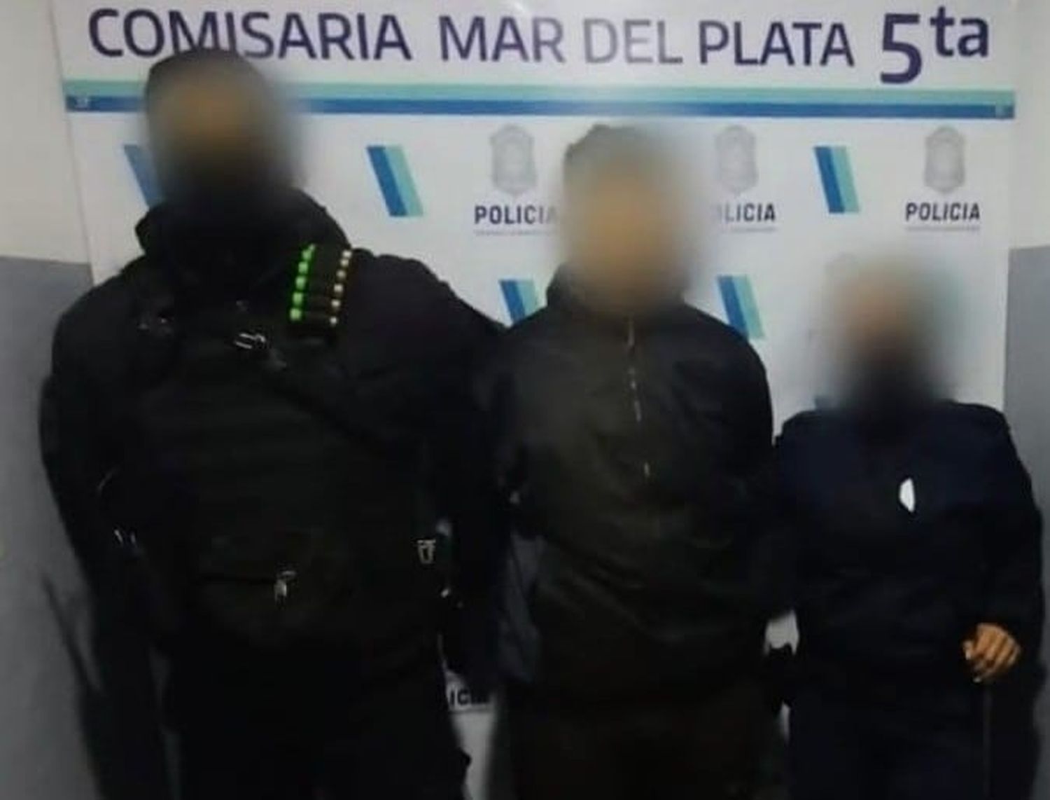 El joven motociclista fue detenido anoche en Mario Bravo y Dellepiane.