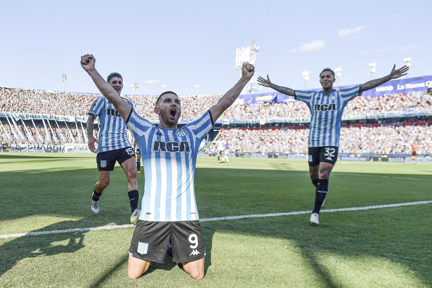 Racing desató su esperado grito de campeón