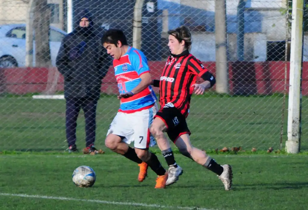 "Niky" Elia, acostumbrado a gritar goles en Barker
