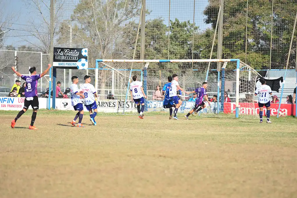 Sportivo se mantiene firme en la cima