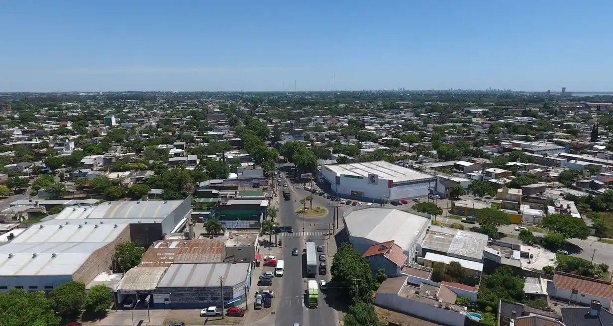 La iniciativa nombra al departamento por crearse como “De los Arroyos” y propone como ciudad cabecera a Villa Gobernador Gálvez. Foto: Fernando Nicola