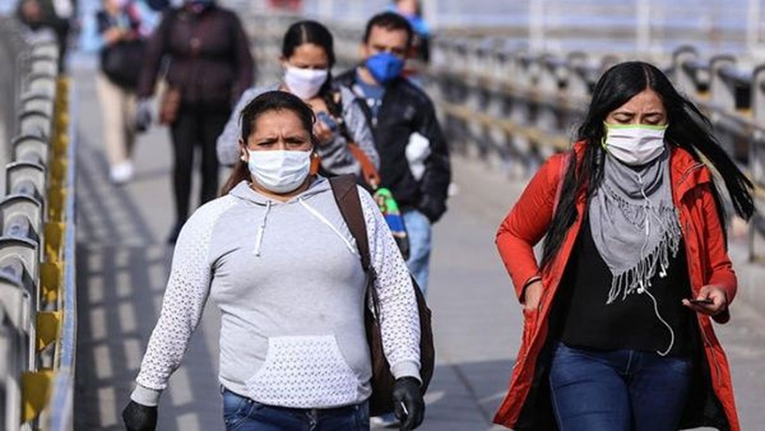 Se compensan muertos con recuperados por COVID-19 en Colombia este jueves