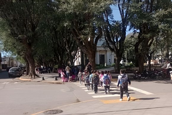 Por las amenazas de bomba, varias instituciones educativas no retomaron las clases