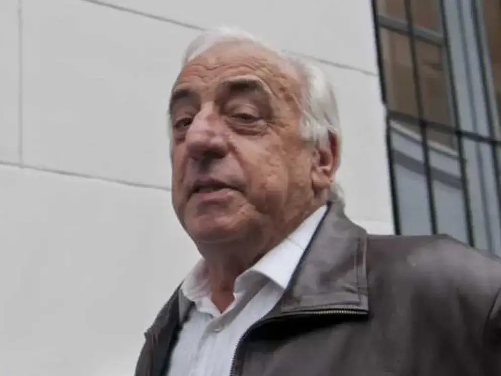 Roberto Fernández.