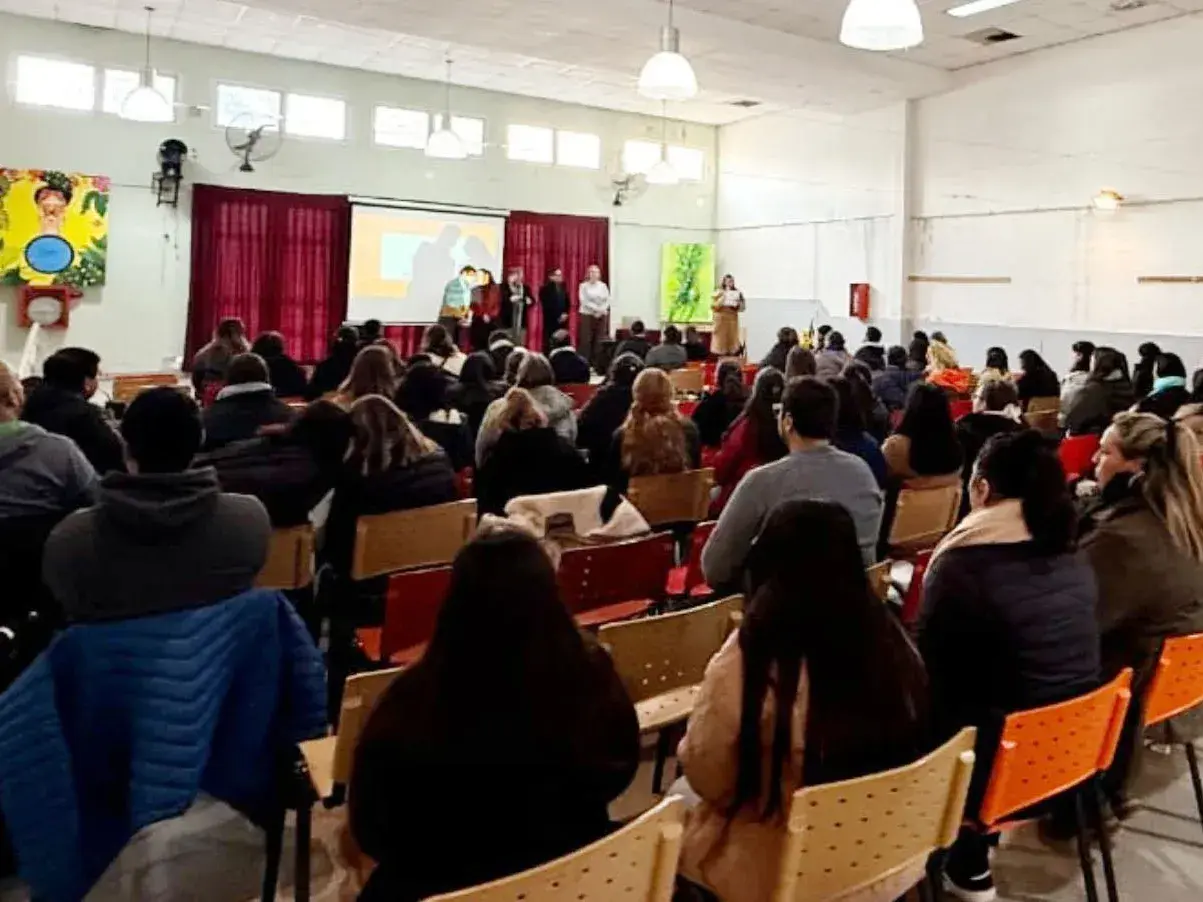 Más de 240 docentes participaron de las capacitaciones del programa Red de Escuelas que Transforman