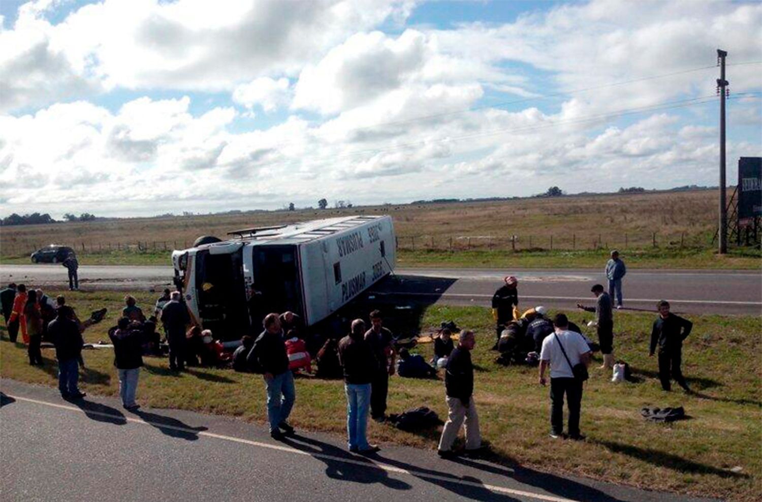 Un marplatense fue trasladado a la ciudad tras el vuelco del ómnibus en Autovía 2