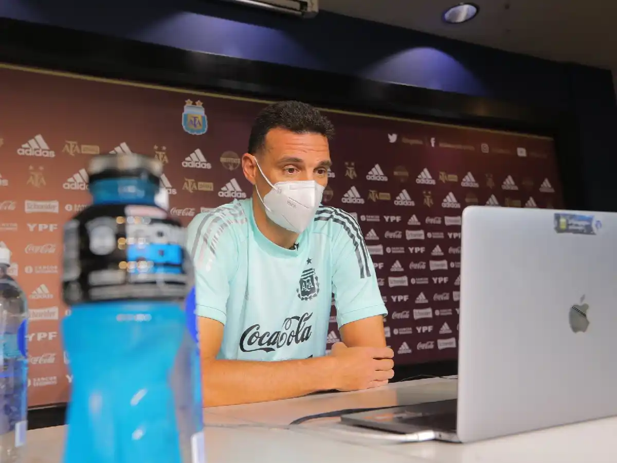 Scaloni estará ausente ante Chile