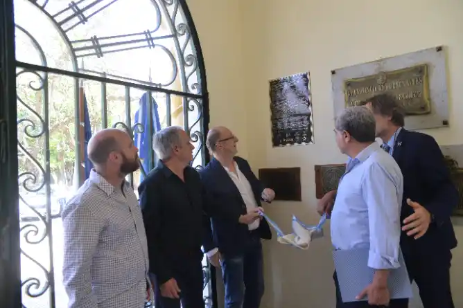 Acto homenaje a Ambrosio Cramer y descubrimiento de placa