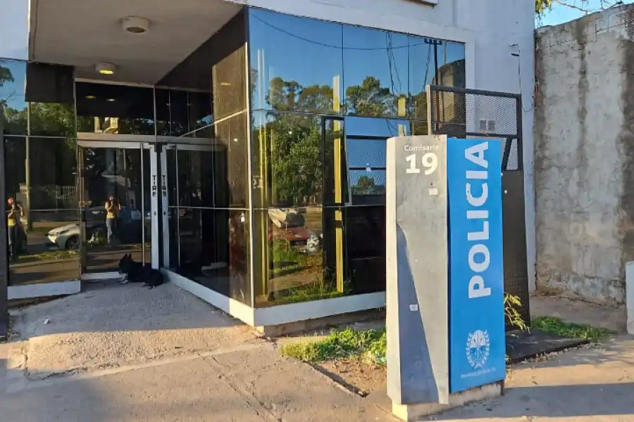 ¿Reacción de Los Monos? Atentado contra una comisaría de Rosario