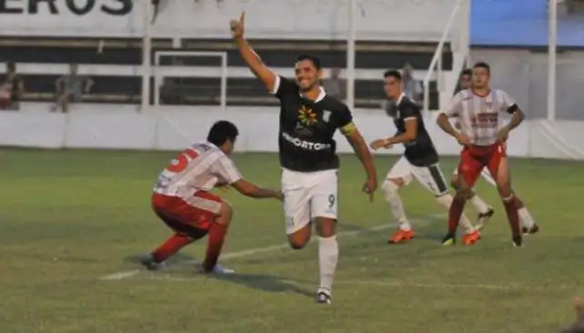 El Bichi Fuertes convirtió un gol en su regreso
