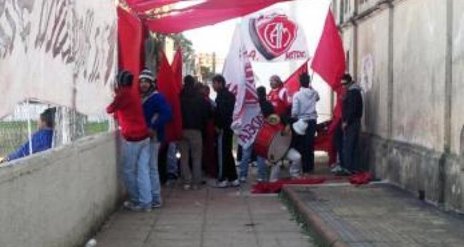 Fútbol: Suspendieron Mitre – La Esperanza por agresión a un línea