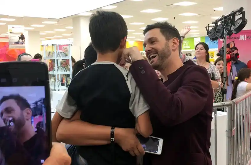 Axel se juntó con sus fans antes de su show en Rosario