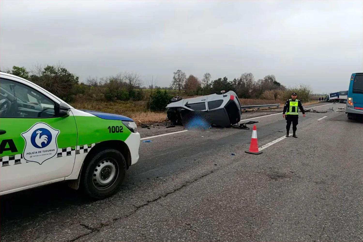 Tragedia en Corrientes: una nena de tres años murió en un vuelco tras volcar una camioneta
