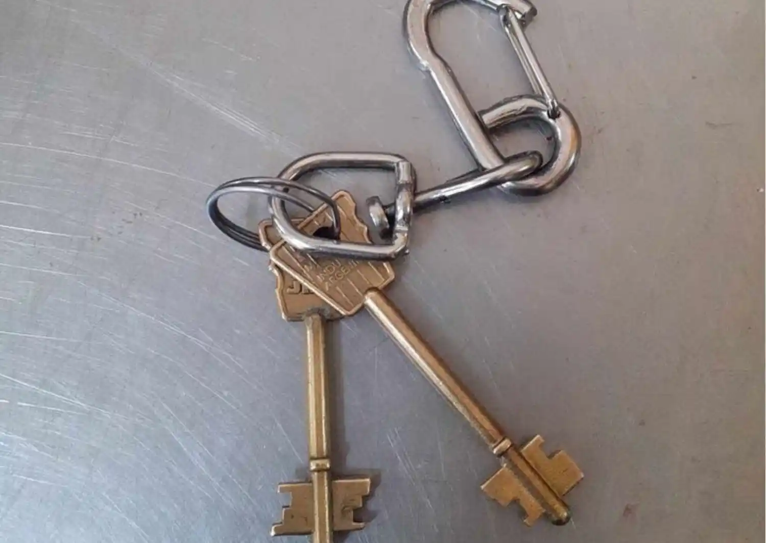 Llaves encontradas en la vía pública
