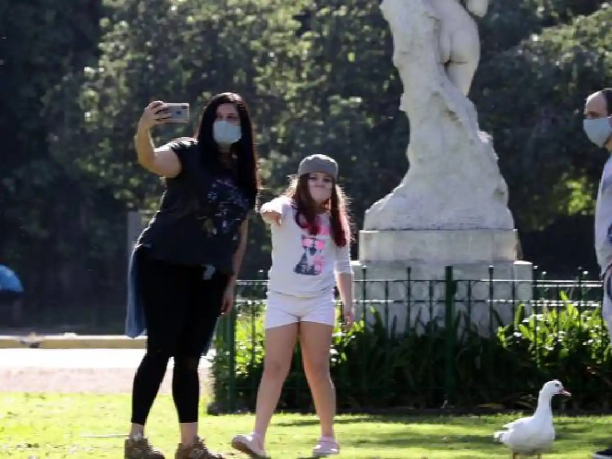 La Pampa y San Luis habilitan reuniones de personas