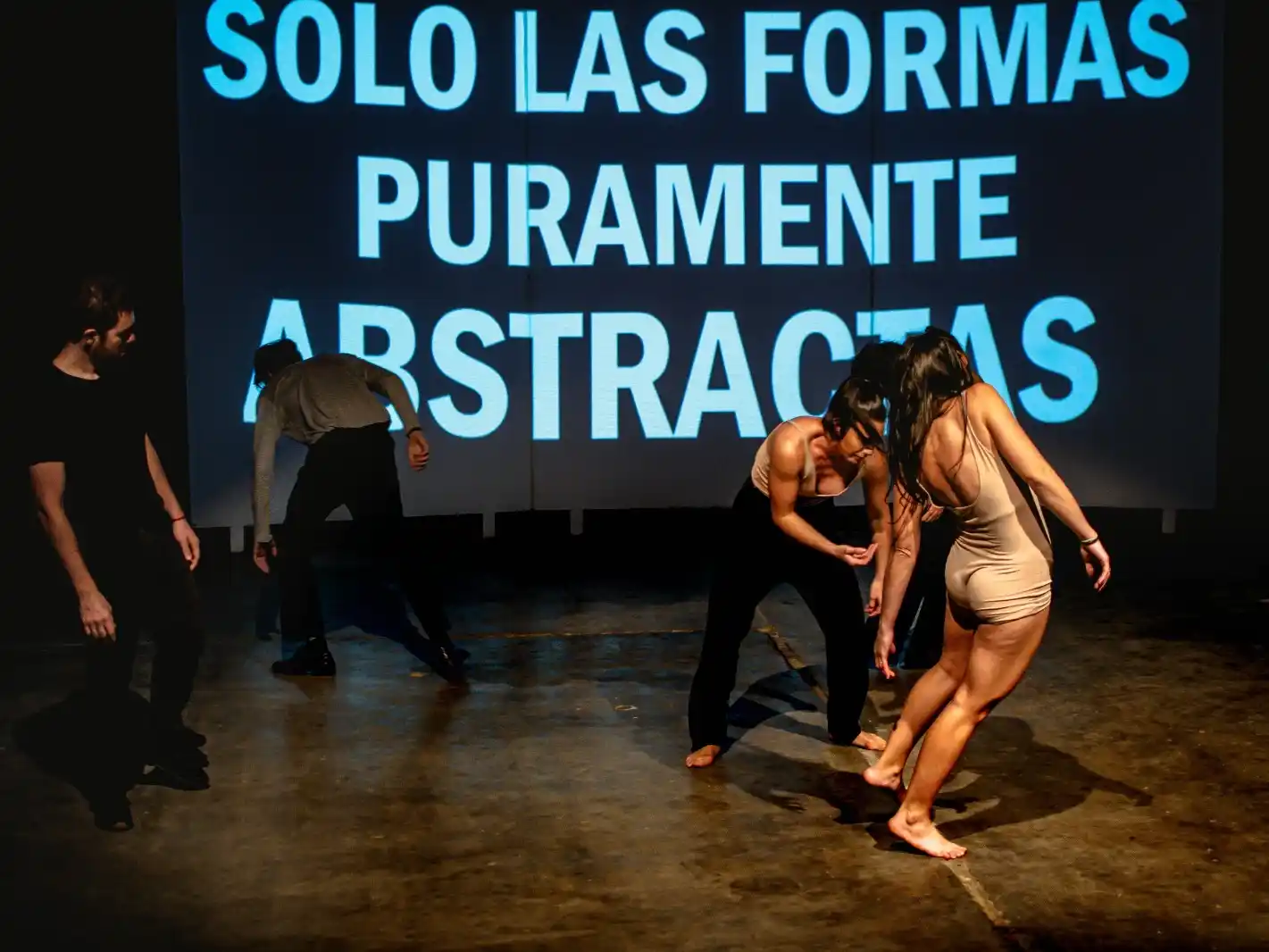 Llega a Mar del Plata, al Club del Teatro el 14 de junio, esta propuesta teatral expresionista que sacude los sentidos y cuestiona la contemporaneidad.