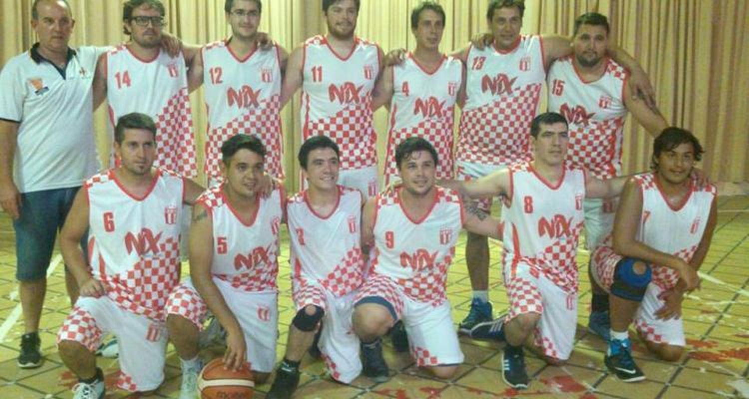Triunfo de la primera albirroja