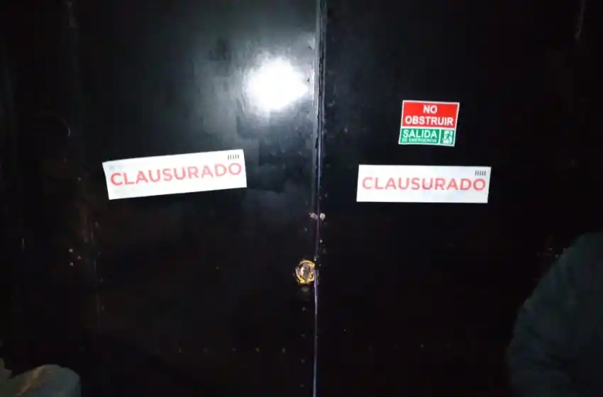 Clausuran boliche de La Perla por incumplir con protocolos