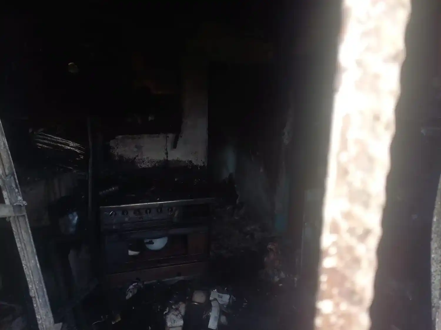 incendio de vivienda en gobernador castro - 1