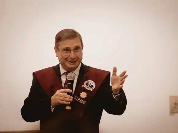 FASTA: “La universidad está cambiando a una velocidad vertiginosa y hay que acompañarla”