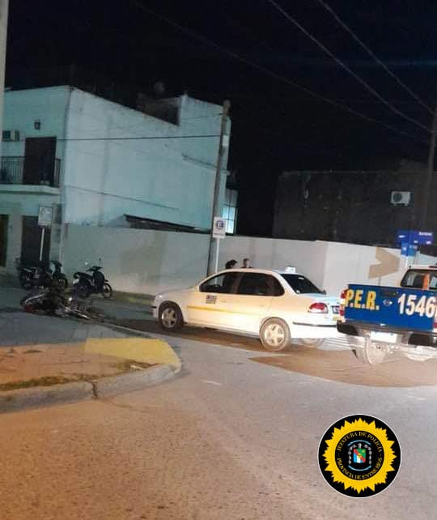Accidente de tránsito en la intersección de Bartoloni y Ezpeleta deja una mujer con graves lesiones