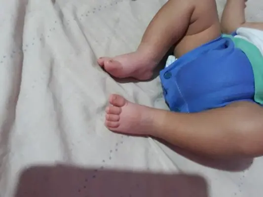 PRESA LA MAMÁ POR CÓMPLICE: Padre mala conducta mató a golpes a su hijo de 11 meses