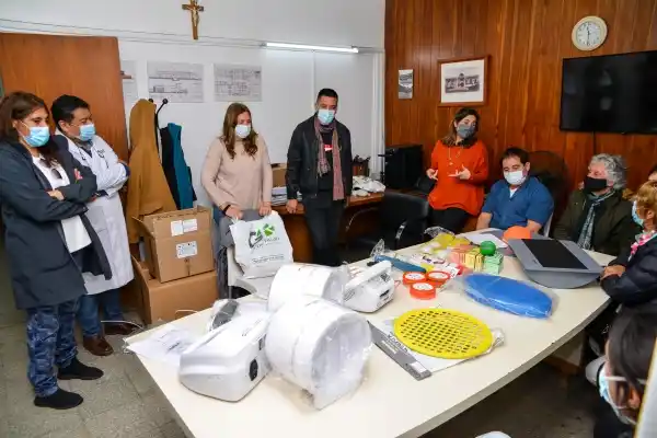 Trabajo articulado entre Cooperadora y filial de Estudiantes: Hospital Municipalya cuenta con nuevos equipos de kinesiología