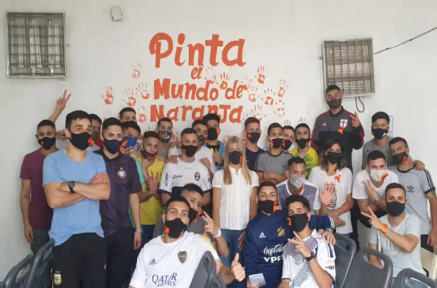 Internos de las cárceles de Batán participaron en una jornada de cine debate contra la violencia de género