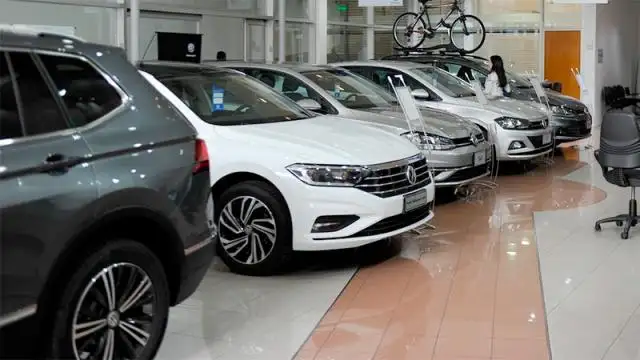 Aseguran que en 2019 hubo un caída del 43% en la venta de autos