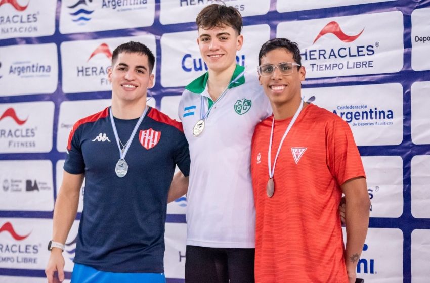 El marplatense Ulises Saravia batió el récord argentino en 100 metros espalda