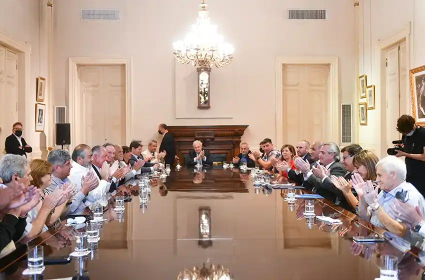 Salario mínimo: "Está muy relegado en cuanto a las necesidades y al valor de la canasta básica"