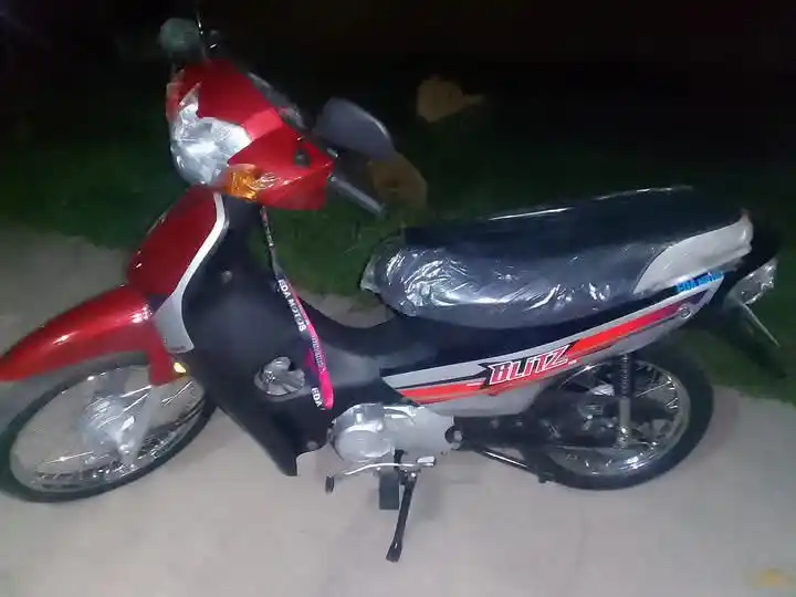 La moto robada es marca Motomel Blitz 110.