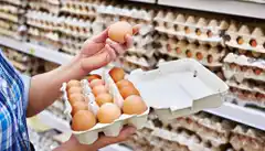 La docena de huevos puesto en granja ya pasó los 148 pesos