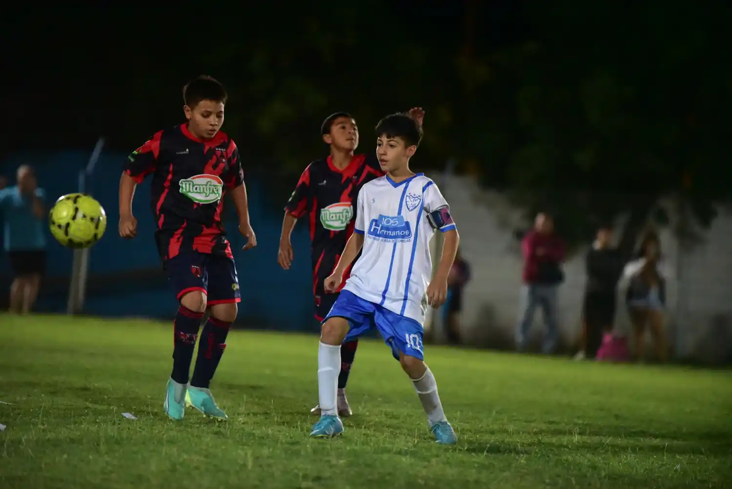 El cronograma de partidos dará comienzo a las 16.