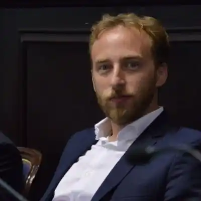 Otermín: "El debate por la despenalización del aborto es un logro inmenso del colectivo de mujeres"