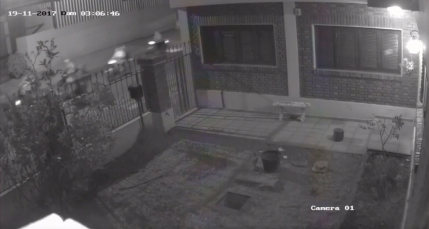 Atentado en la casa del intendente: Hay dos jóvenes identificados
