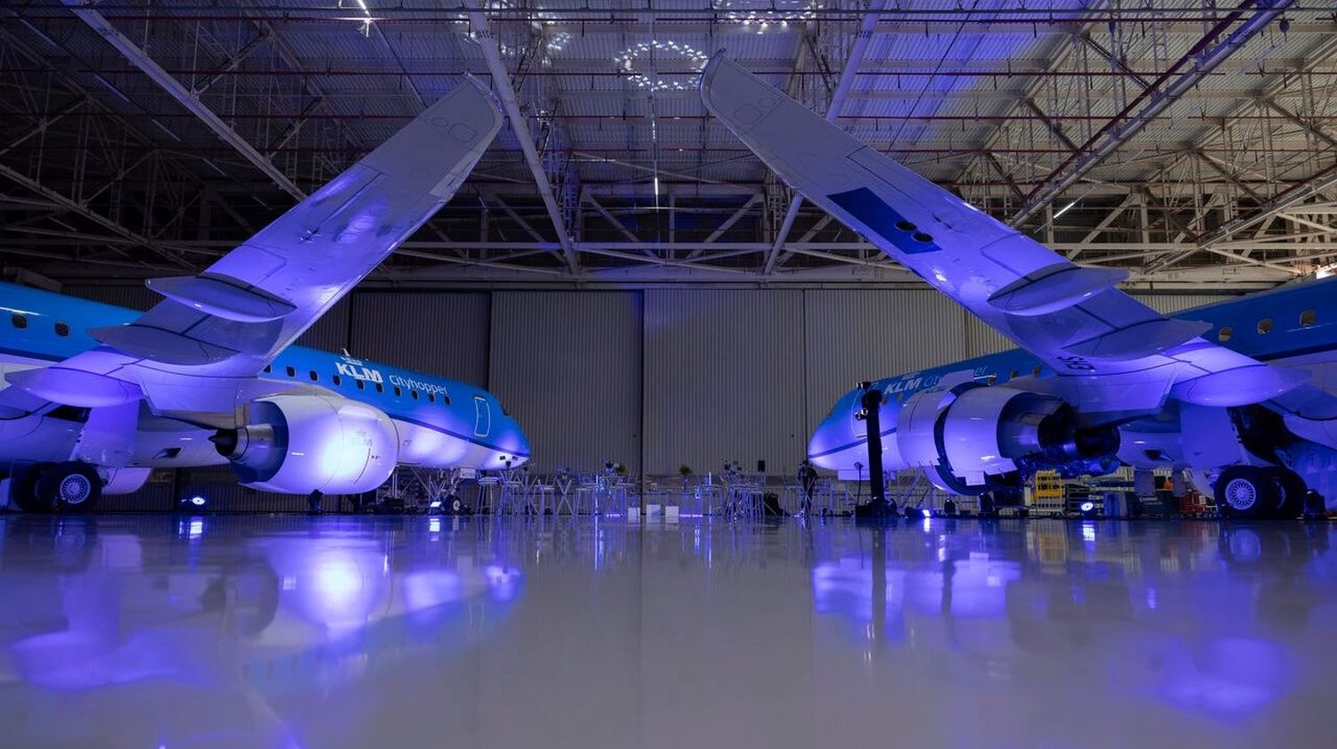 KLM Cityhopper suma dos Embraer E195-E2 a su flota y considera adquirir el E190-E2