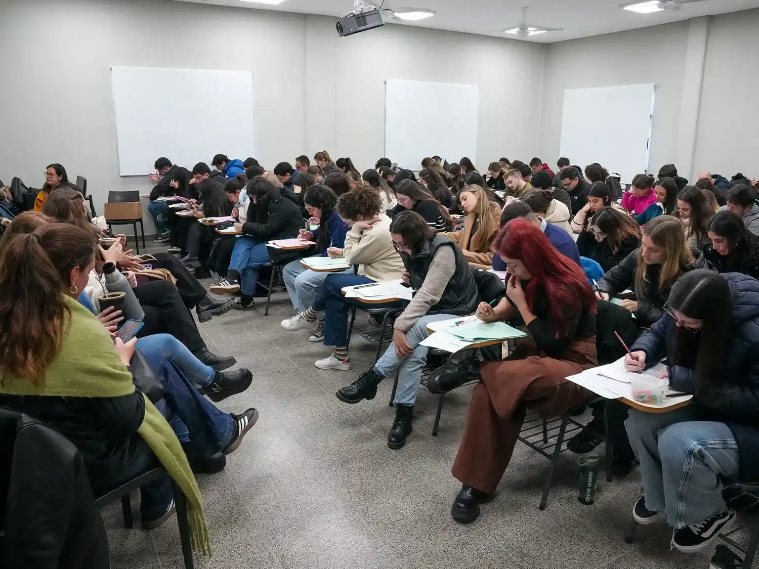 Casi 300 postulantes rindieron el examen de residencias en salud en Entre Ríos