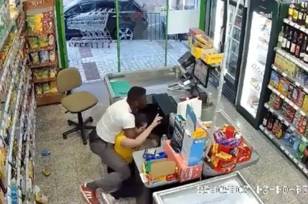 Violento robo a supermercado
