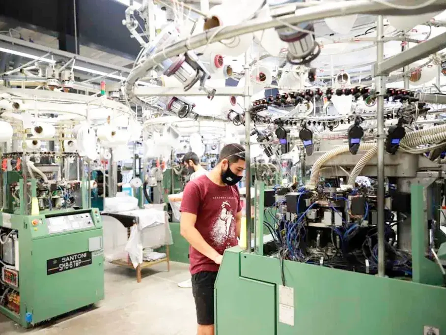 Crece la demanda de empleo, pero las empresas tienen dificultades para cubrir vacantes