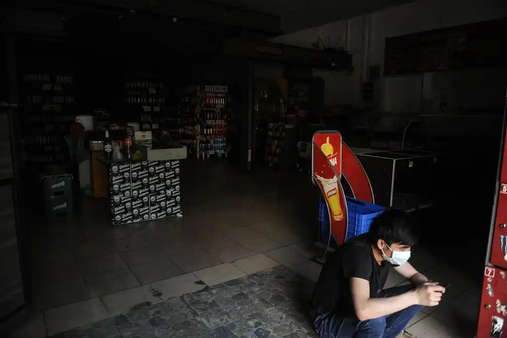 Defensoría del pueblo bonaerense: “Las empresas de luz invierten solo cuando el Estado presiona”