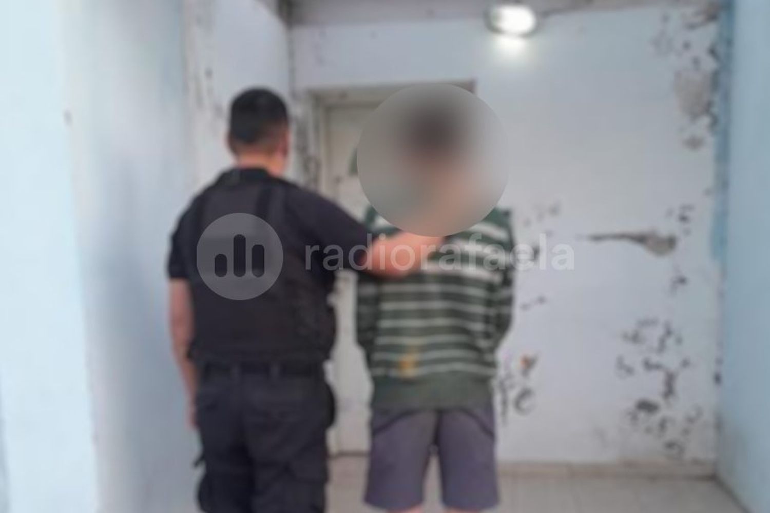Golpeó a su pareja y terminó detenido por la policía en barrio 2 de Abril