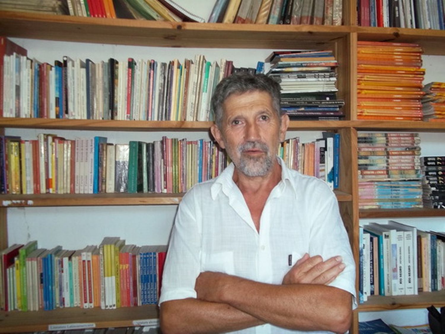 Luis Luján: “Mi escritura nació del deseo de dejarle algo a mis hijos”