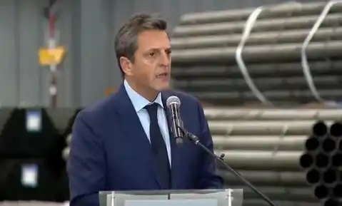 Massa en Escobar: Anunció créditos y que se llegó a un acuerdo con el Club de París