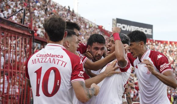 Huracán le ganó el clásico a San Lorenzo, para que el Cuervo pierda el invicto en el Apertura