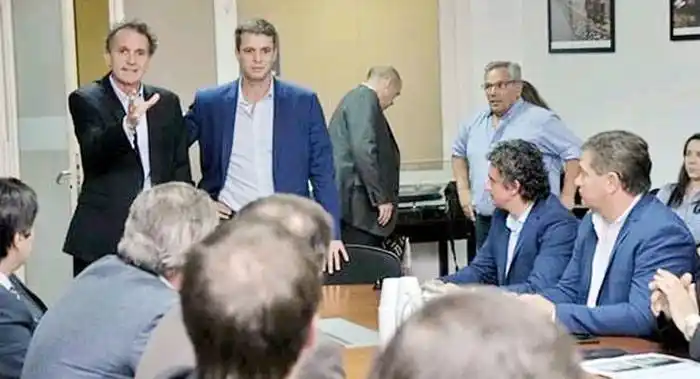 Ricardo Bravo gestiona en Nación obras para Federación