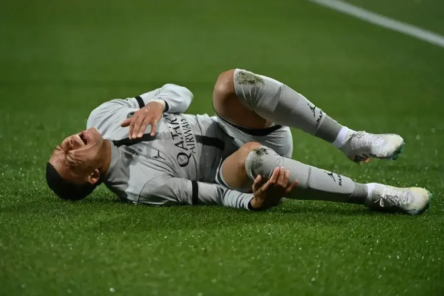 PSG informó la lesión que sufrió Kylian Mbappé: ¿jugará ante Bayern Munich por la Champions League?