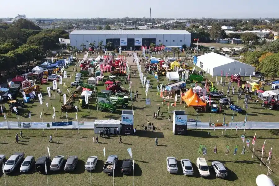 Con auditorios muy concurridos y una Expo a pleno, transcurrió el segundo día de TodoLáctea