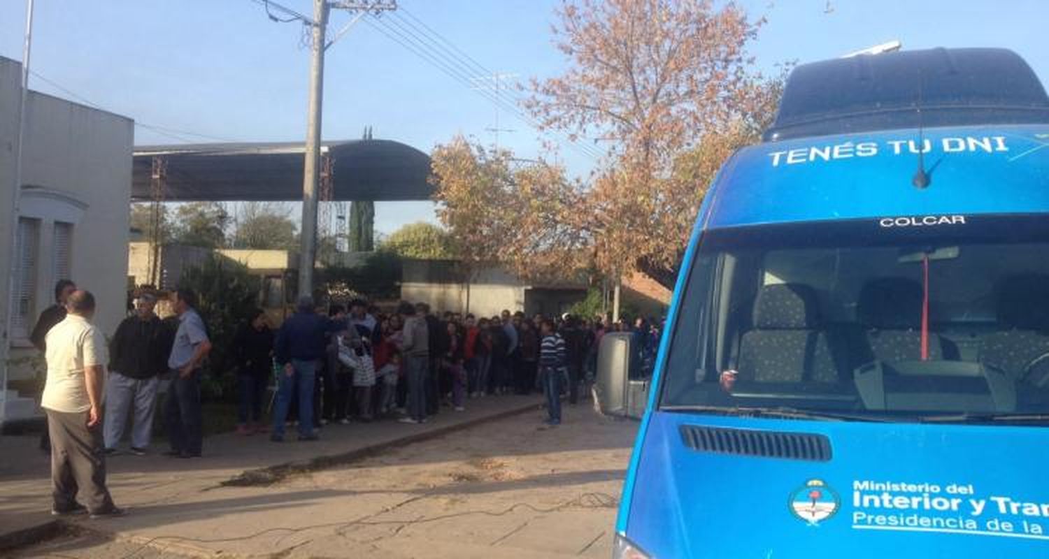 DNI en Santa Lucía: Comenzó el operativo móvil